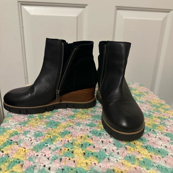 Diba True Shoes - DIBA True Wedge Boots. Size 8